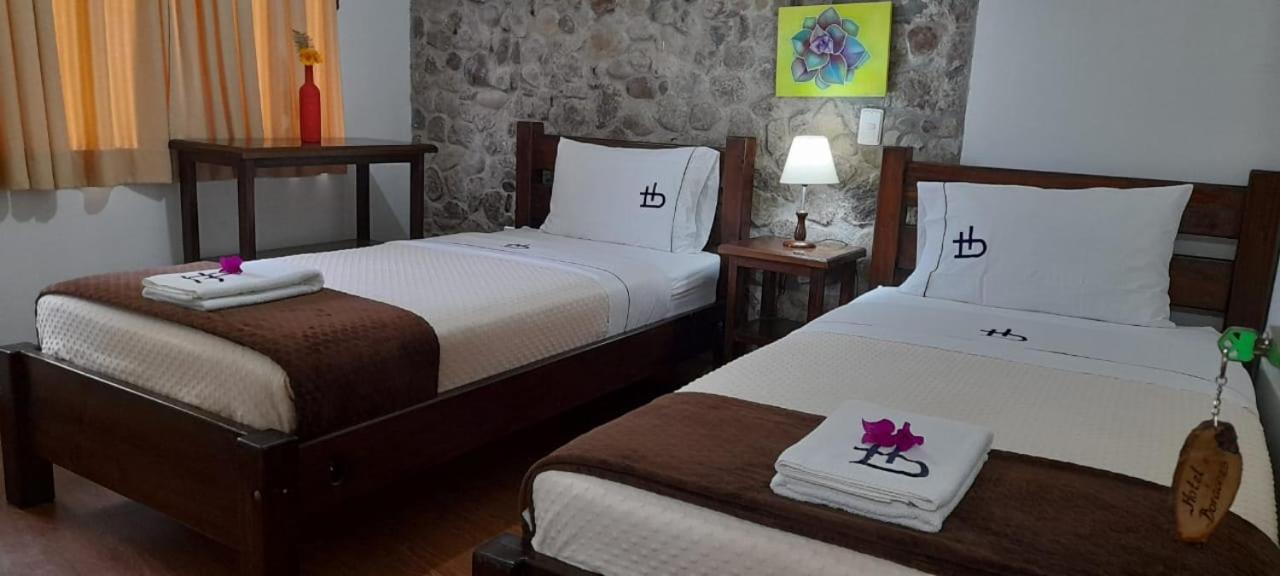 Ecohotel Bordones Isnos Exterior photo