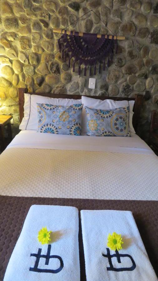Ecohotel Bordones Isnos Exterior photo