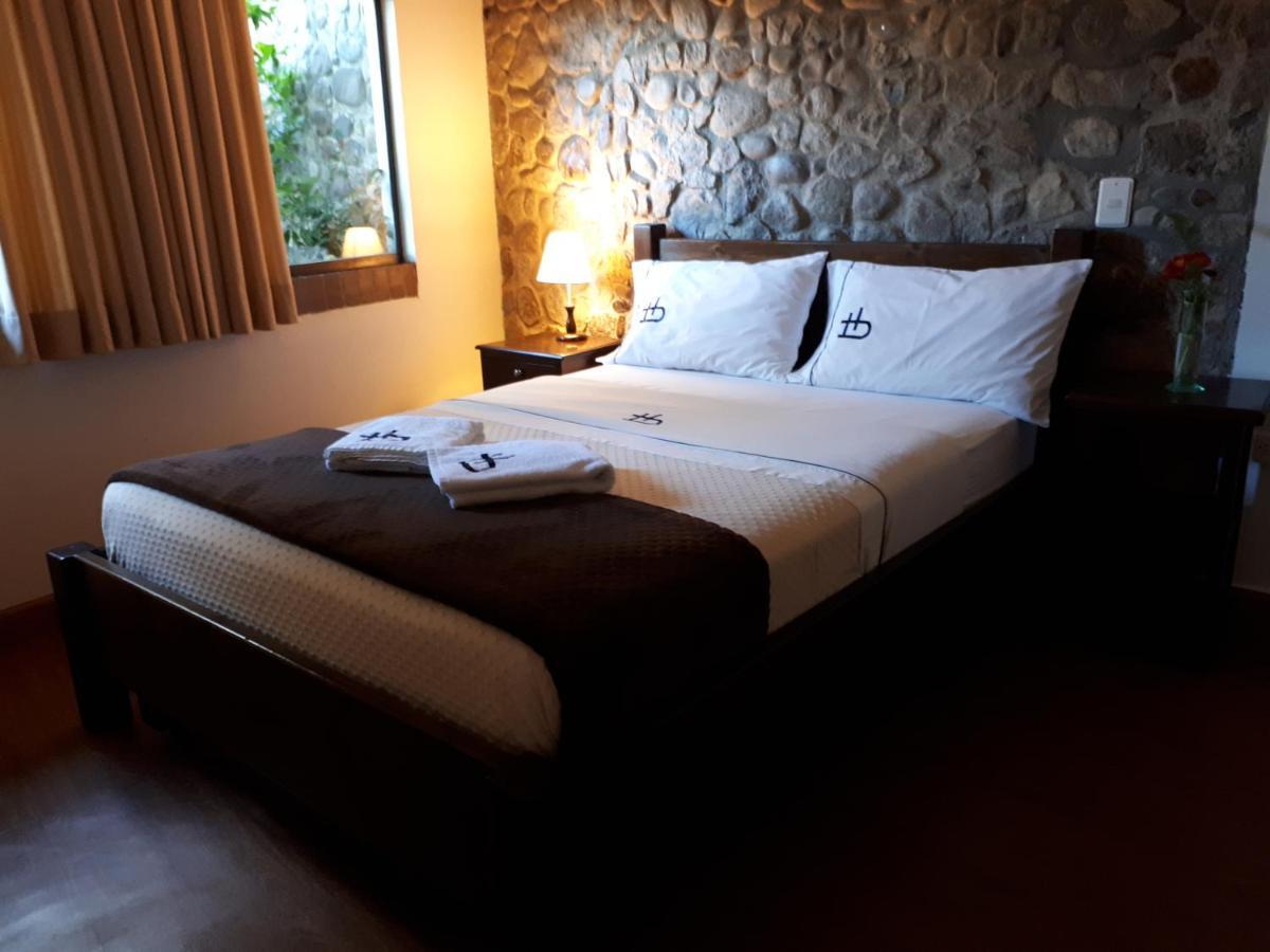 Ecohotel Bordones Isnos Exterior photo